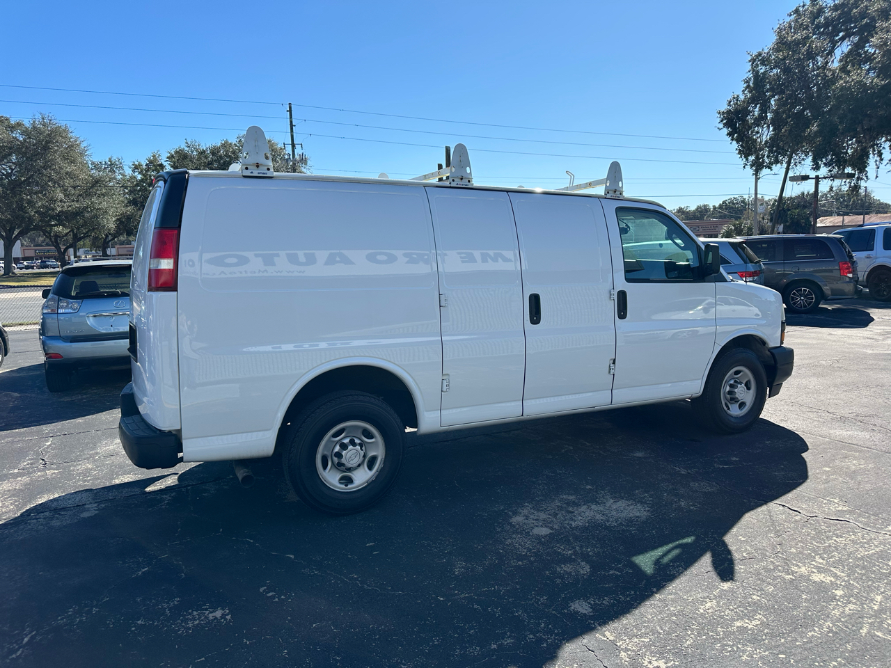Chevrolet Express Cargo Van 2500 135" WB RWD 2018