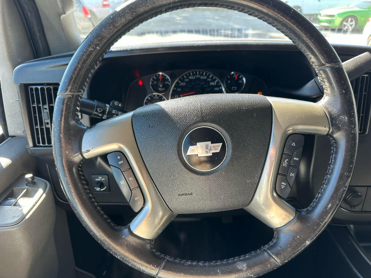 Chevrolet Express Cargo Van 2500 135" WB RWD 2018