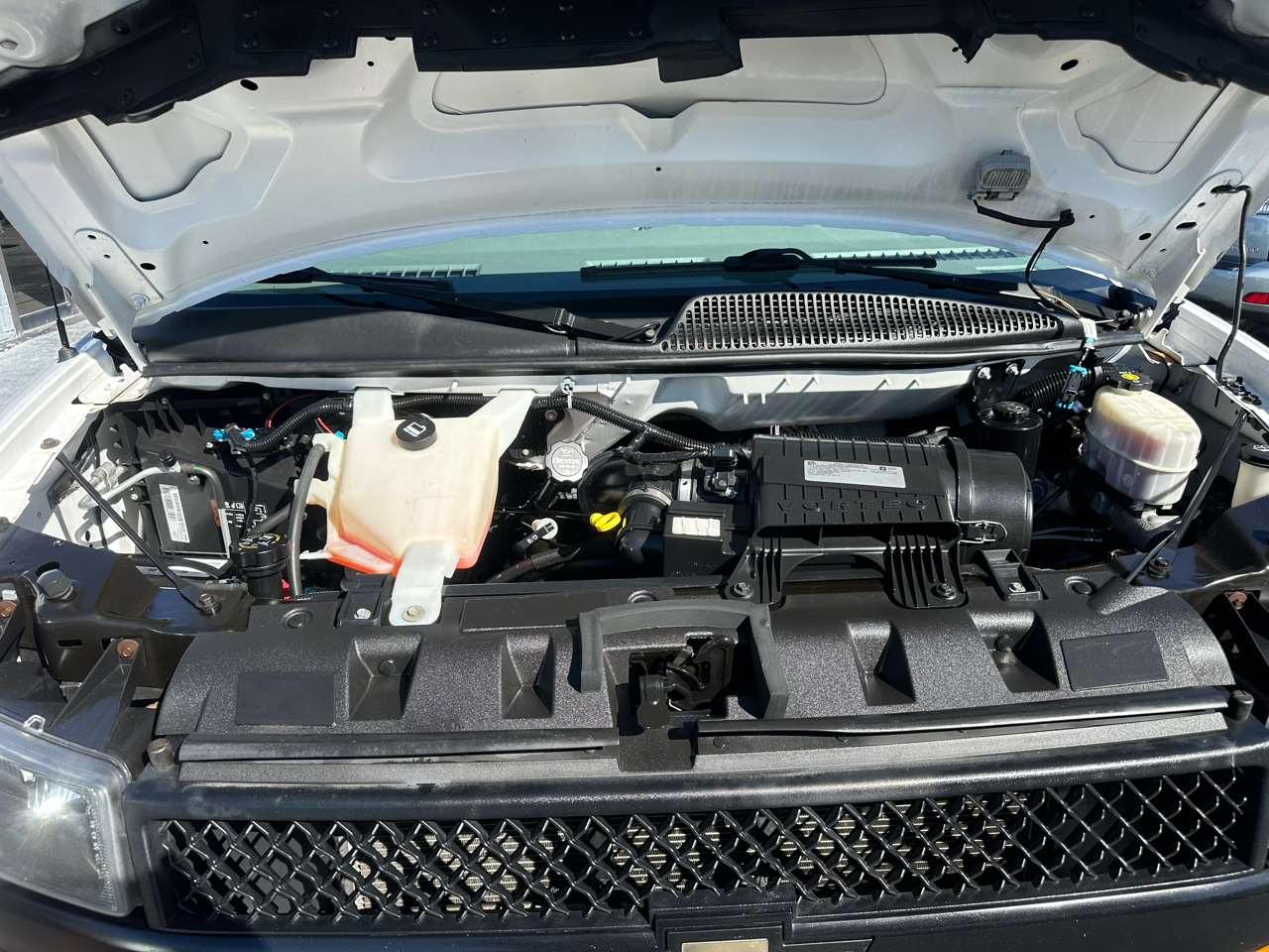 Chevrolet Express Cargo Van 2500 135" WB RWD 2018