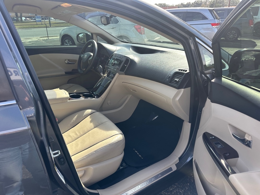 Toyota Venza 4dr Wgn V6 FWD (Natl) 2009