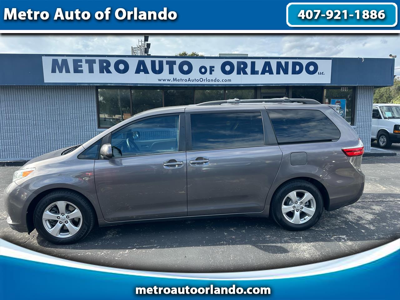 2015 Toyota Sienna 5dr 8-Pass Van V6 LE FWD (Natl)