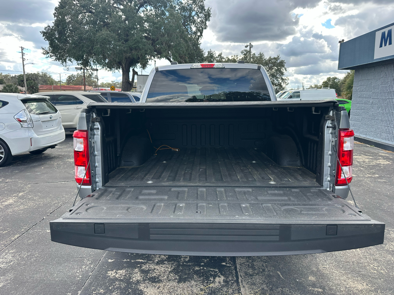 Ford F-150 XL 2WD SuperCrew 5.5' Box 2023