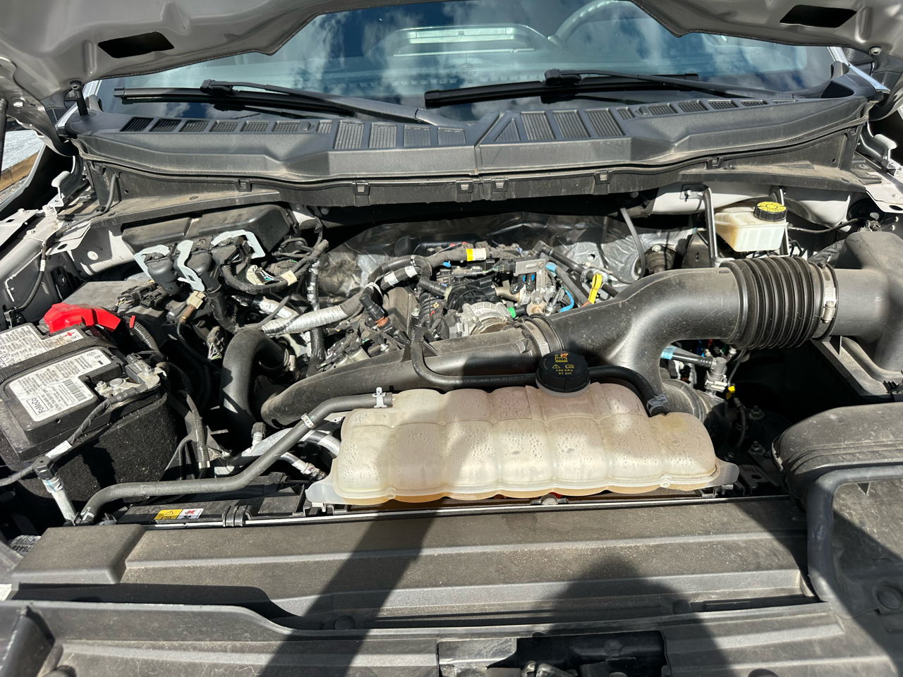 Ford F-150 XL 2WD SuperCrew 5.5' Box 2023