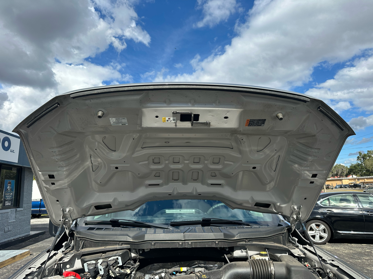 Ford F-150 XL 2WD SuperCrew 5.5' Box 2023