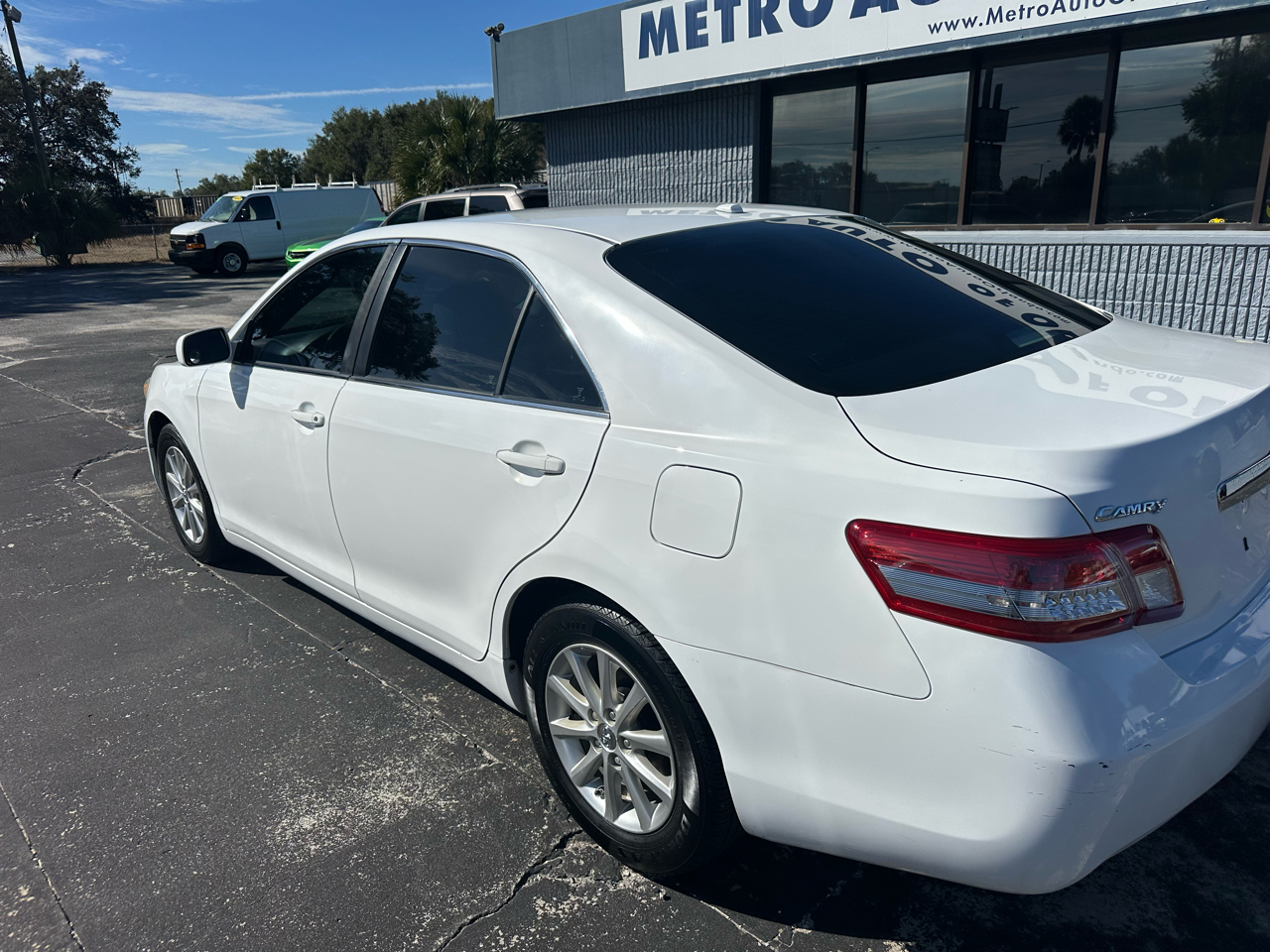 Toyota Camry 4dr Sdn I4 Auto XLE (Natl) 2010