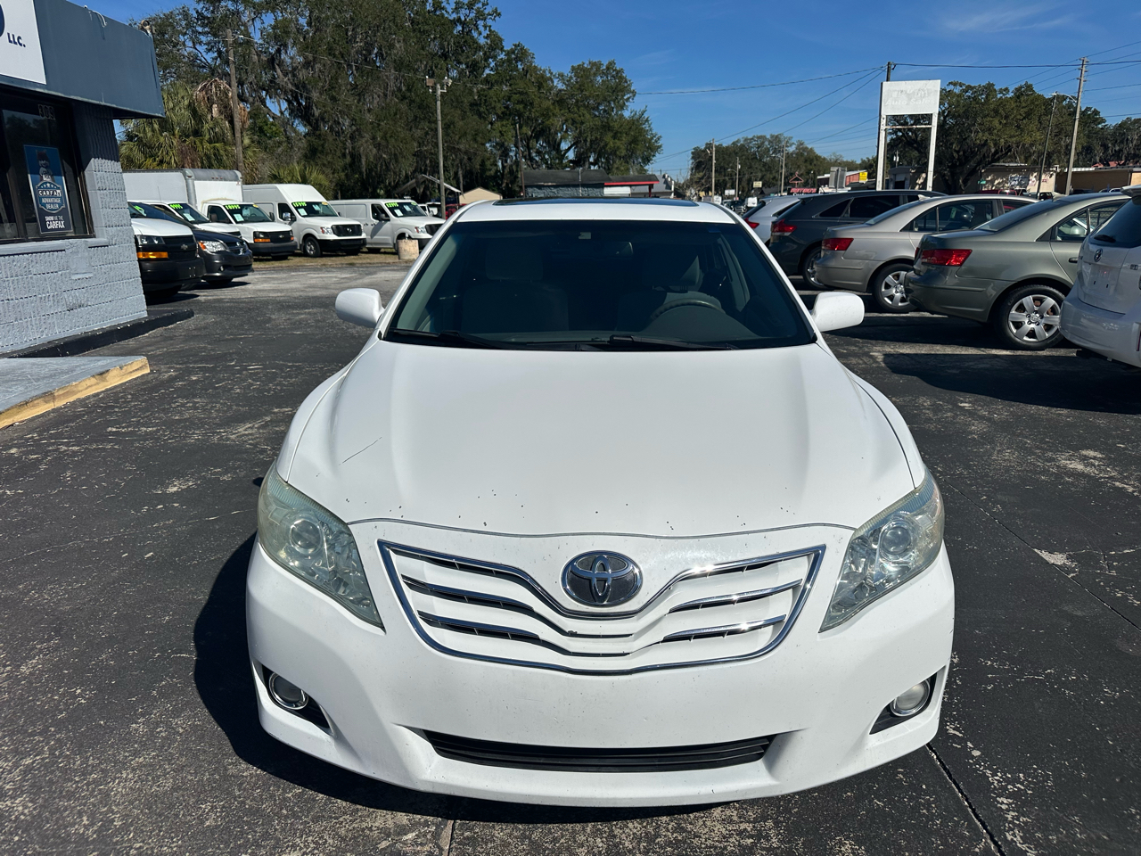 Toyota Camry 4dr Sdn I4 Auto XLE (Natl) 2010