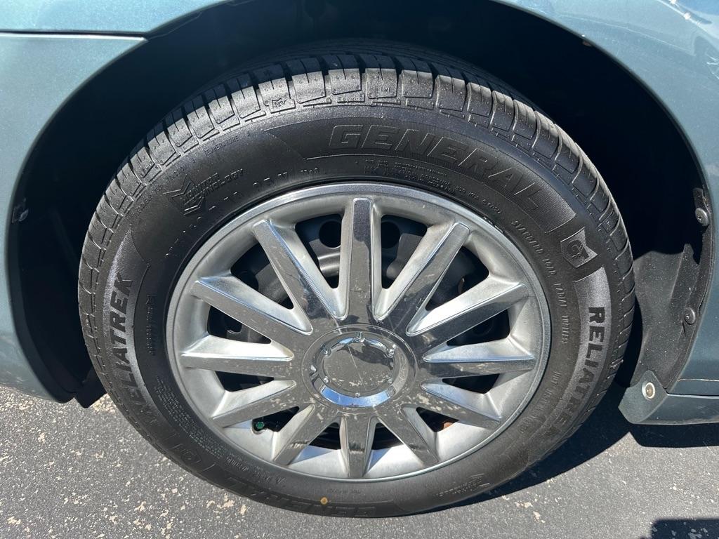 Toyota Camry 4dr Sdn I4 Auto LE (Natl) 2009