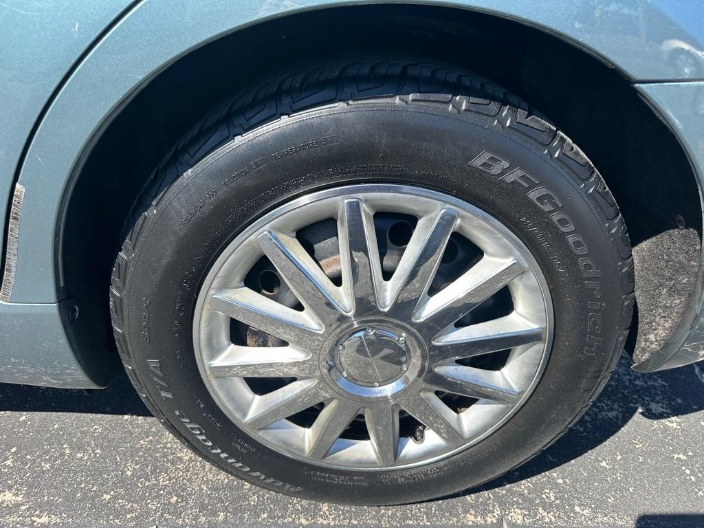 Toyota Camry 4dr Sdn I4 Auto LE (Natl) 2009