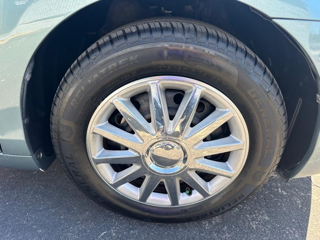 Toyota Camry 4dr Sdn I4 Auto LE (Natl) 2009