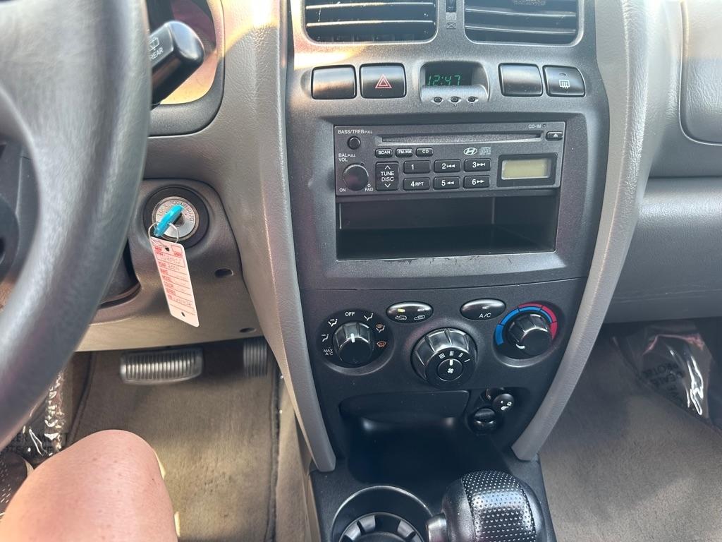 Hyundai Santa Fe 4dr 2WD Auto 2.4L I4 2004