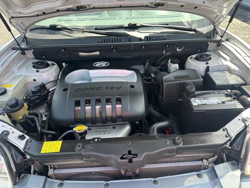 Hyundai Santa Fe 4dr 2WD Auto 2.4L I4 2004