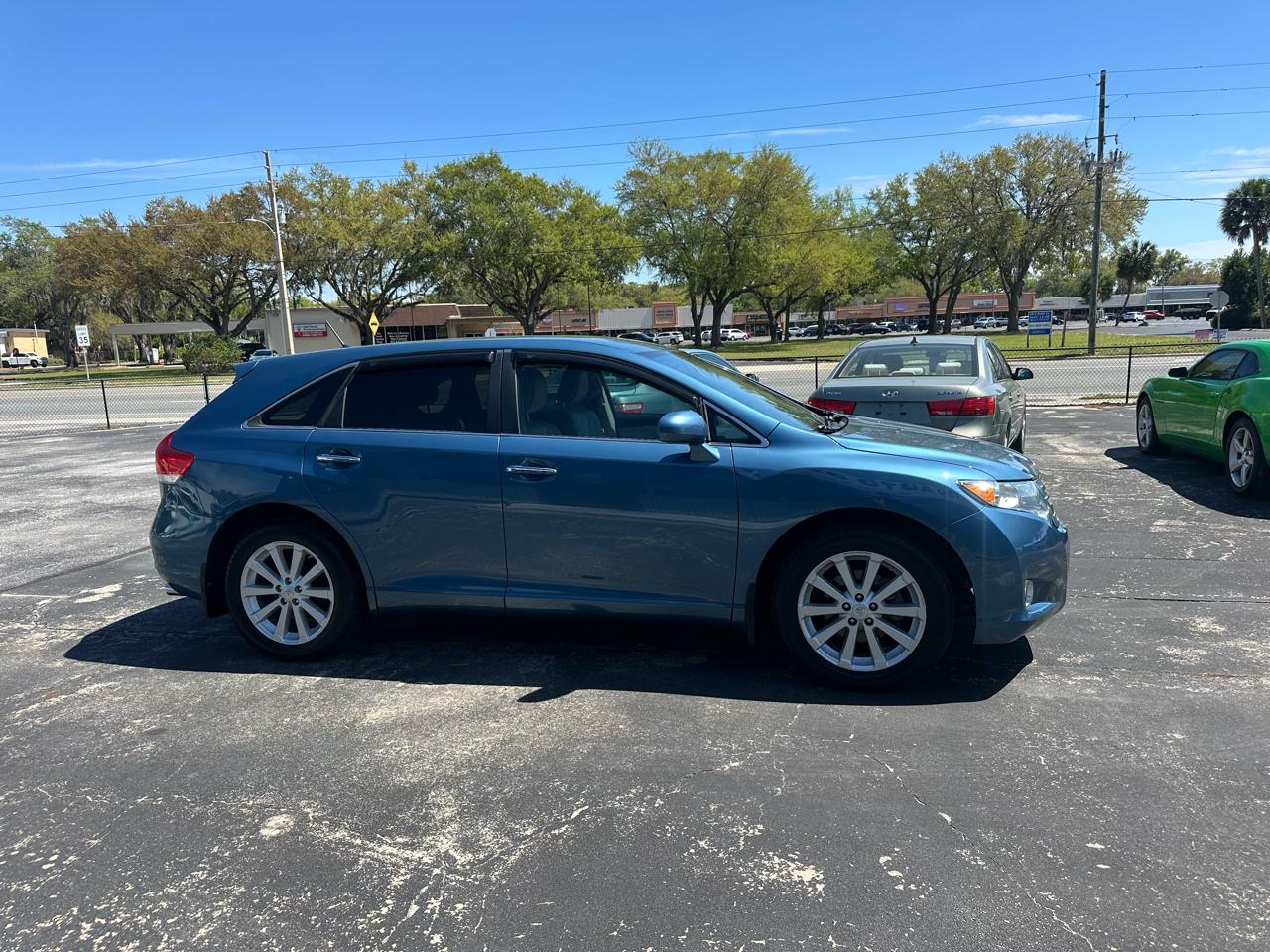 Toyota Venza 4dr Wgn I4 FWD (Natl) 2010