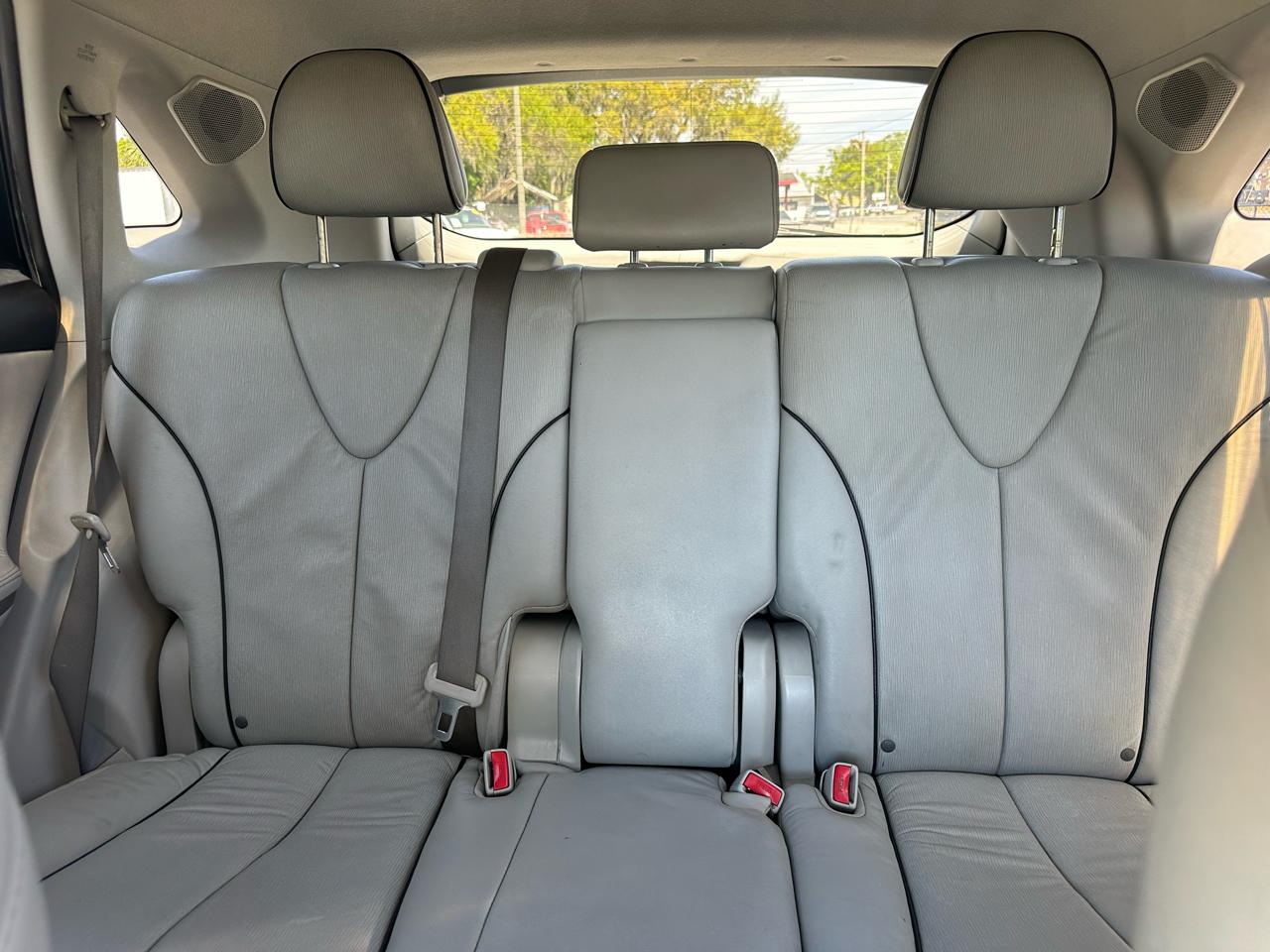 Toyota Venza 4dr Wgn I4 FWD (Natl) 2010