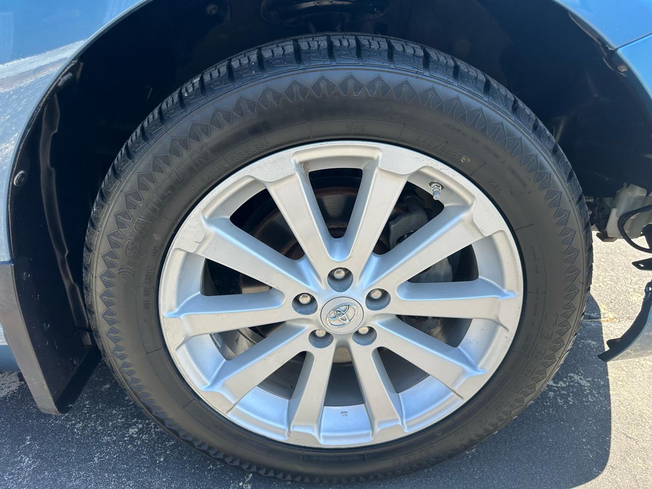 Toyota Venza 4dr Wgn I4 FWD (Natl) 2010