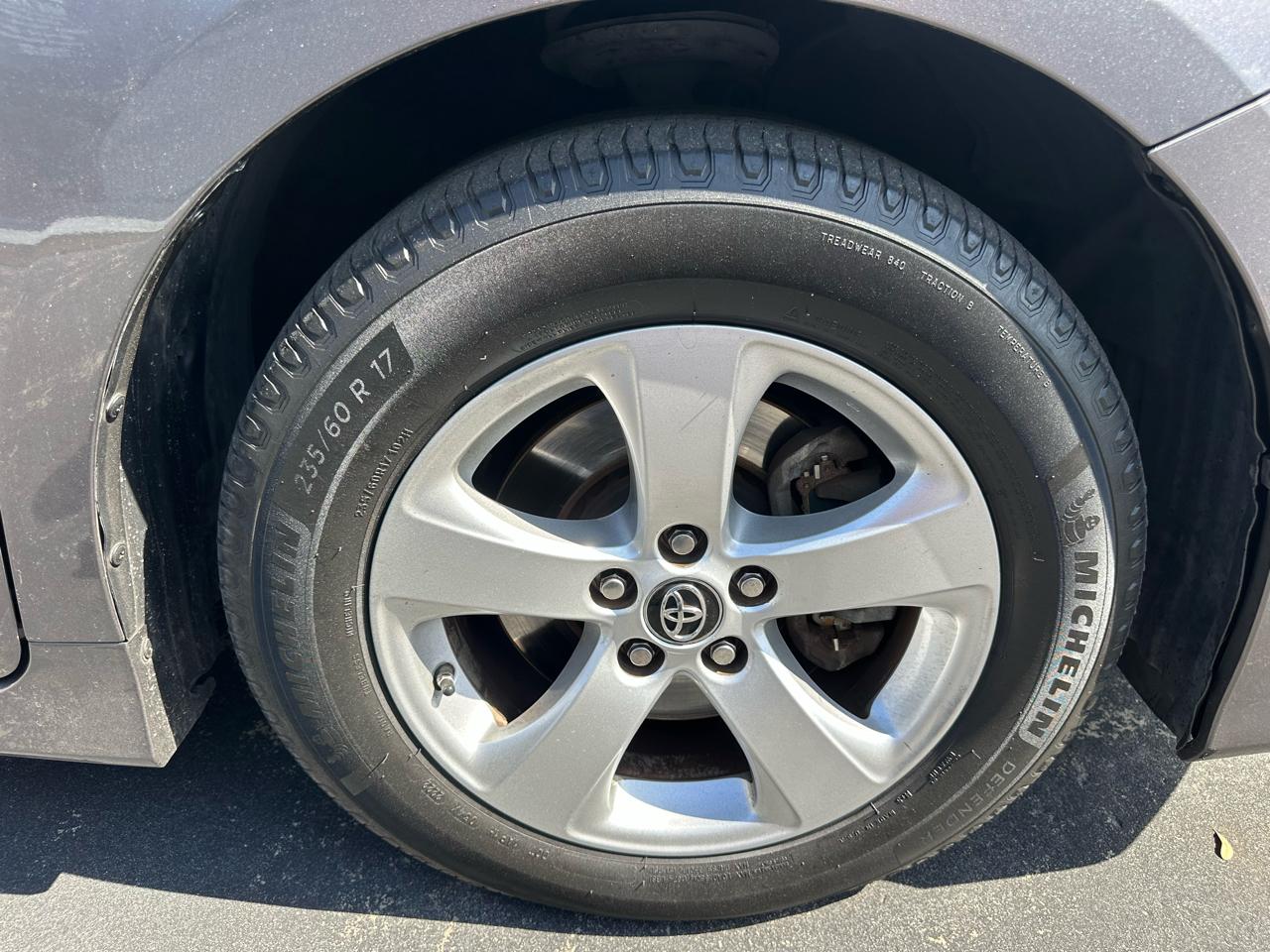 Toyota Sienna LE 8-Passenger Seating 2018