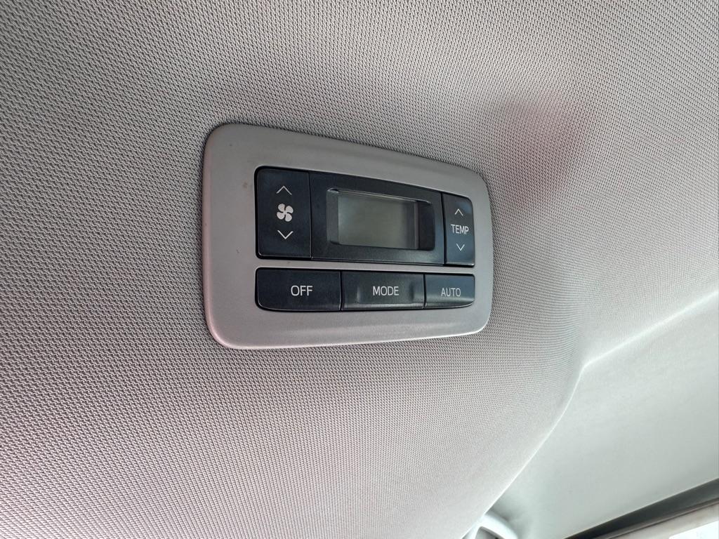 Toyota Sienna LE 8-Passenger Seating 2018