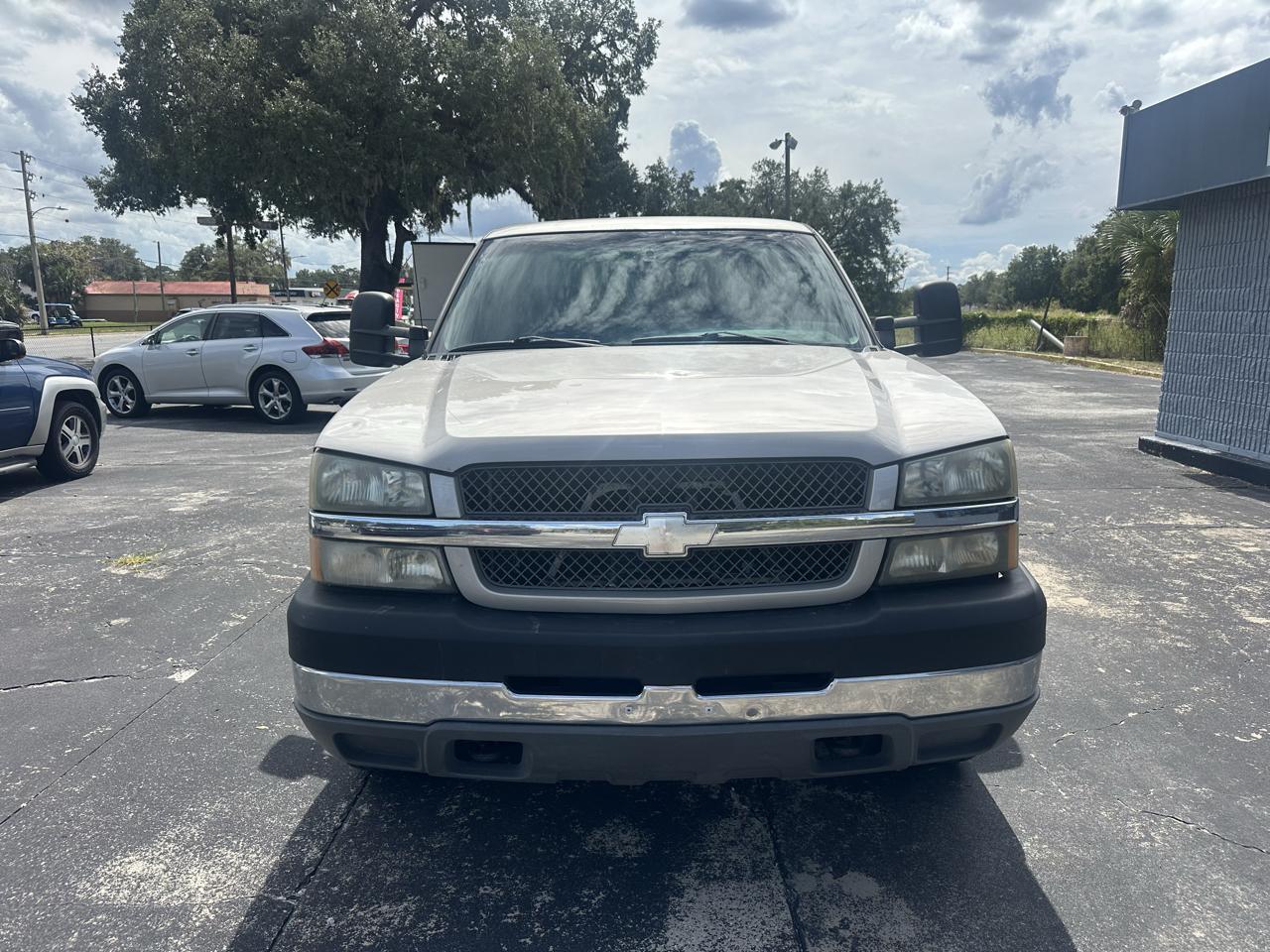 Chevrolet Silverado 2500HD Ext Cab 143.5" WB 4WD LS 2004