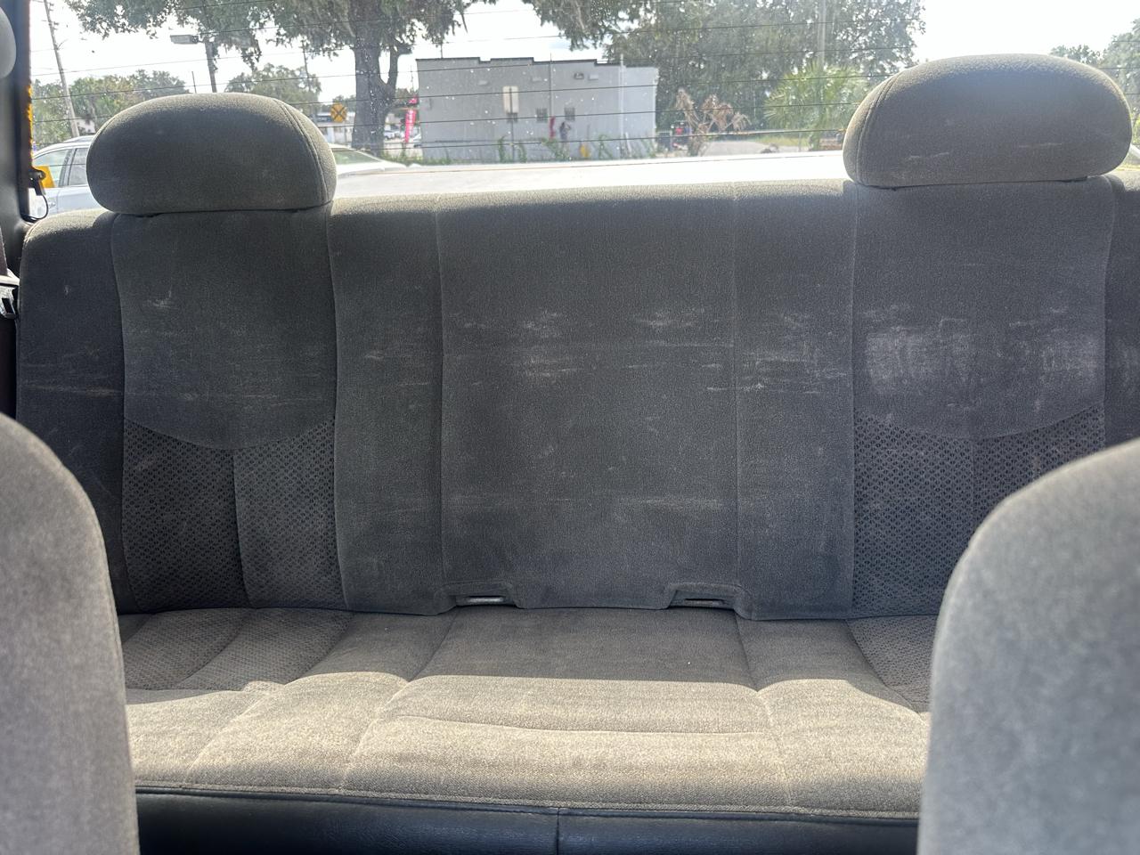 Chevrolet Silverado 2500HD Ext Cab 143.5" WB 4WD LS 2004