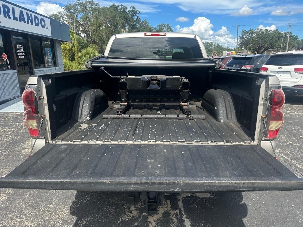 Chevrolet Silverado 2500HD Ext Cab 143.5" WB 4WD LS 2004