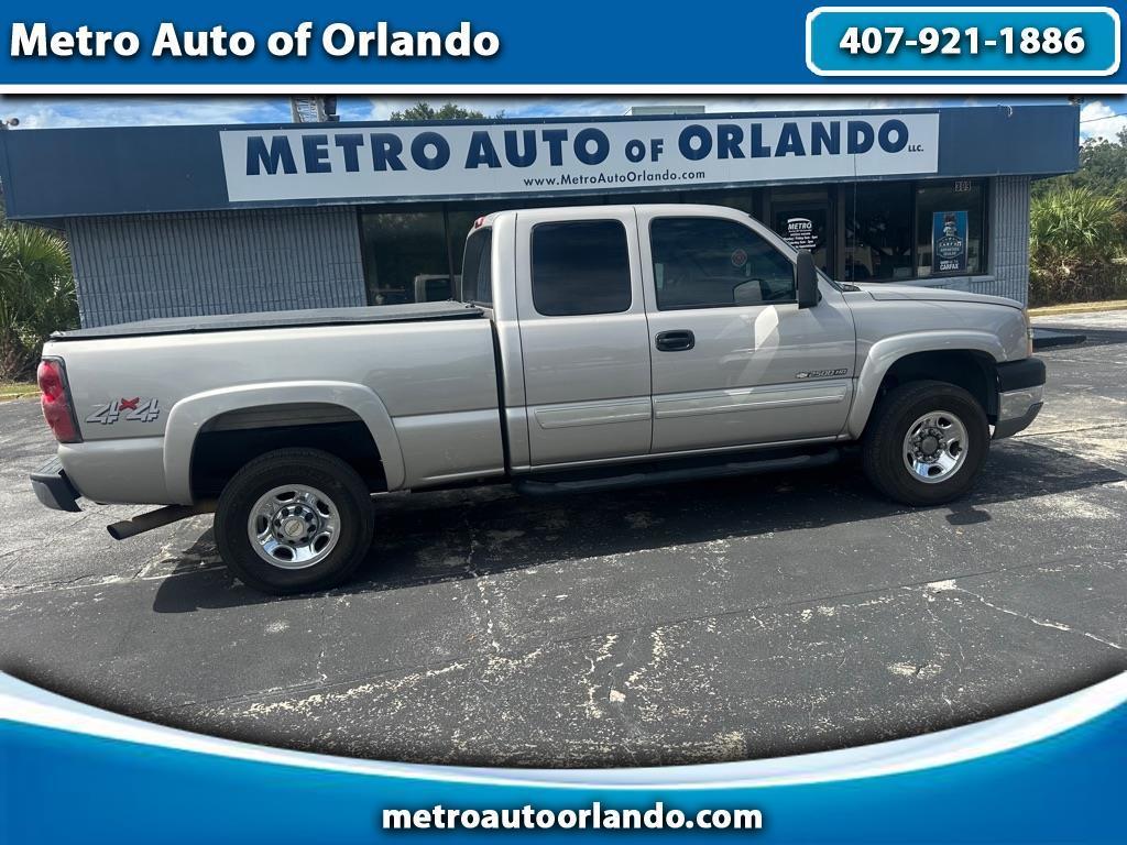2004 Chevrolet Silverado 2500HD Ext Cab 143.5" WB 4WD LS