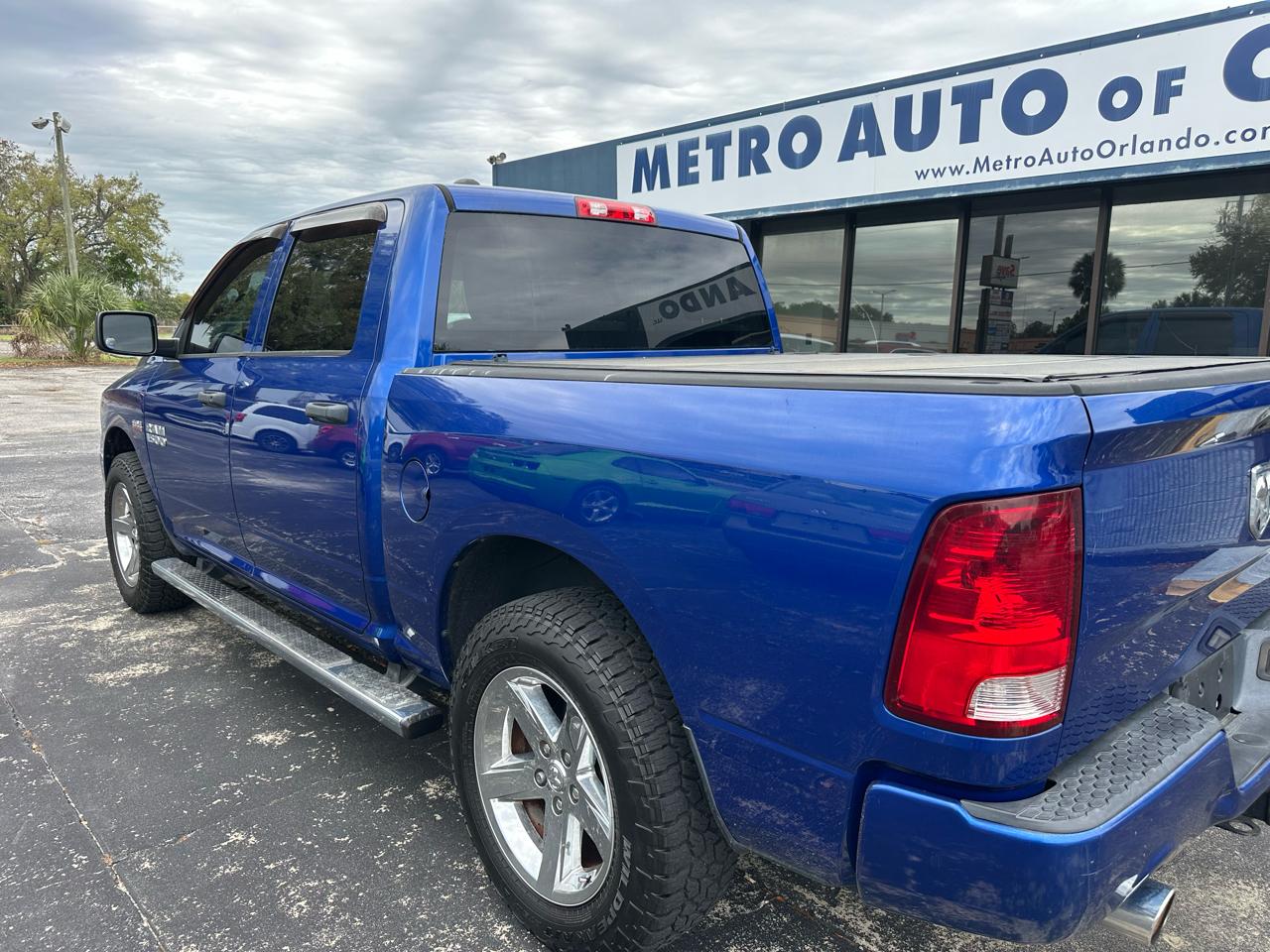 RAM 1500 4WD Crew Cab 140.5" Tradesman 2014