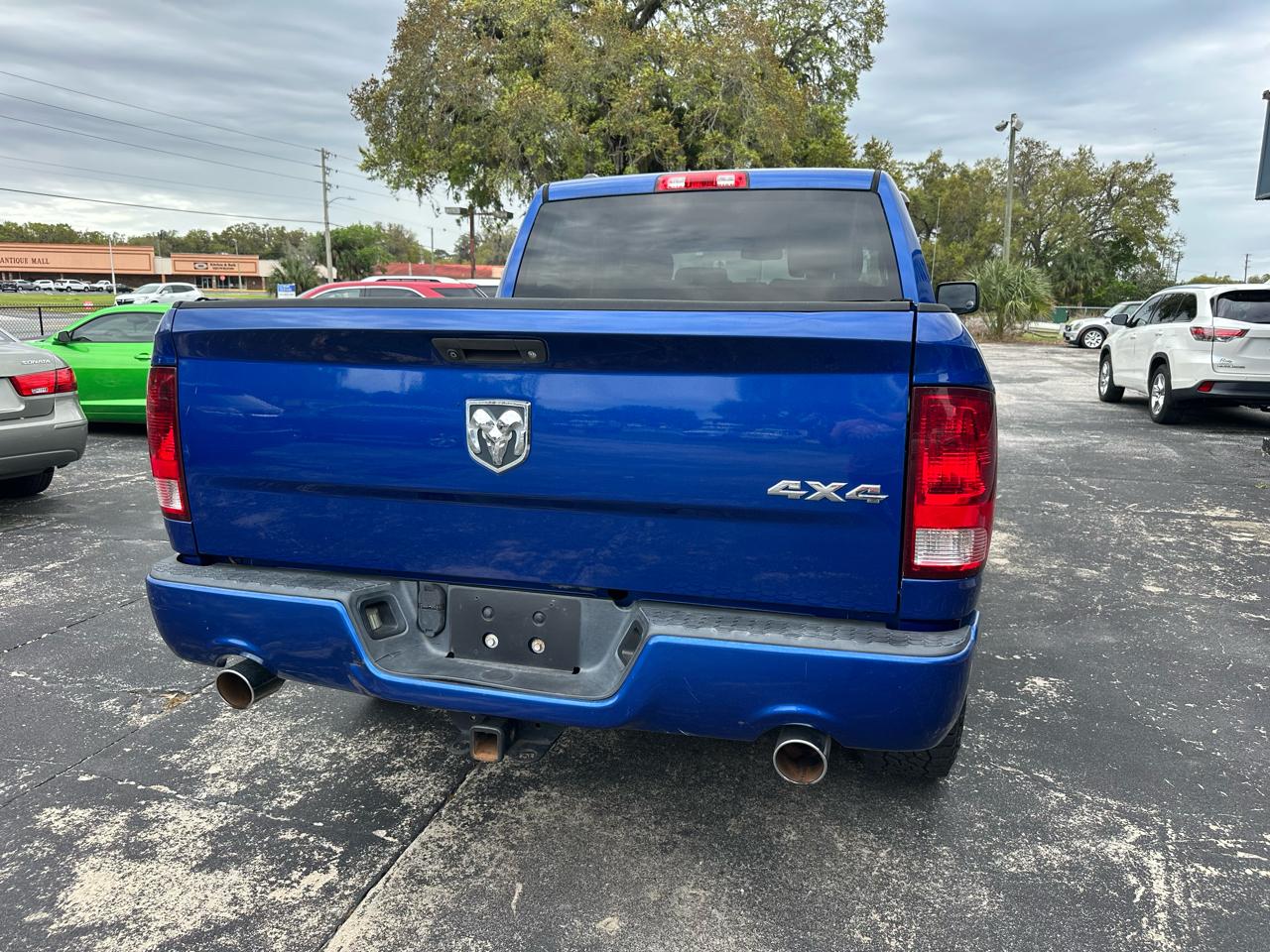 RAM 1500 4WD Crew Cab 140.5" Tradesman 2014