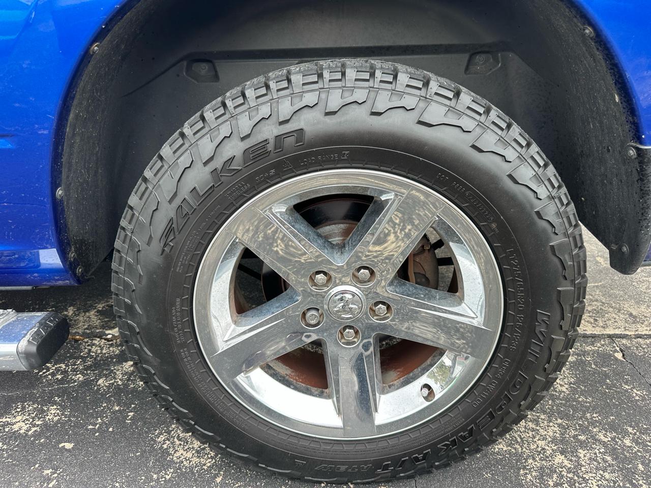 RAM 1500 4WD Crew Cab 140.5" Tradesman 2014