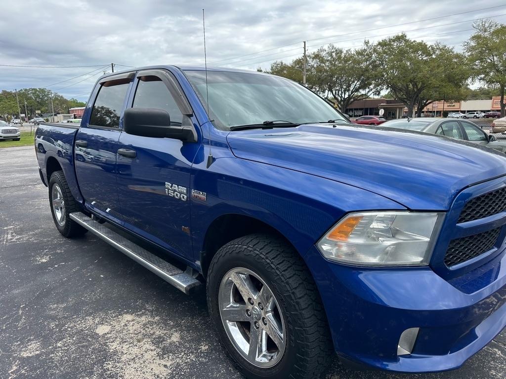 RAM 1500 4WD Crew Cab 140.5" Tradesman 2014
