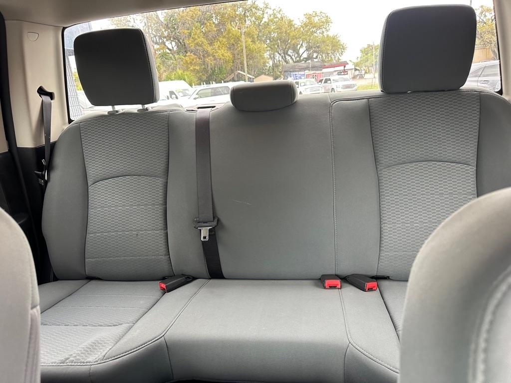 RAM 1500 4WD Crew Cab 140.5" Tradesman 2014