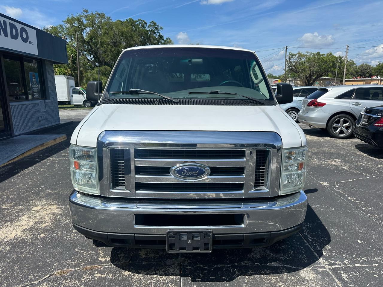 Ford Econoline E-350 XLT Super Duty Extended 2008