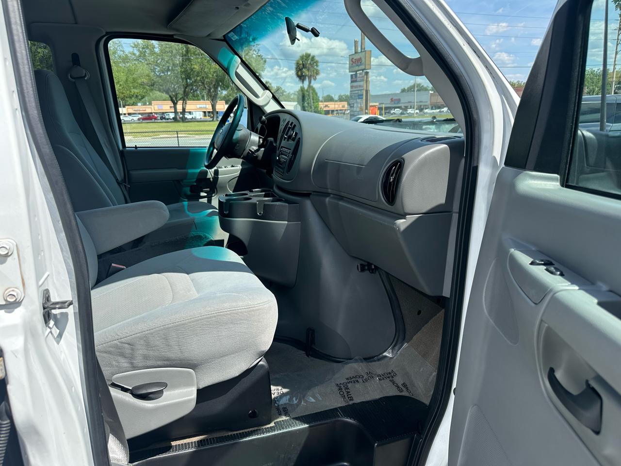 Ford Econoline E-350 XLT Super Duty Extended 2008