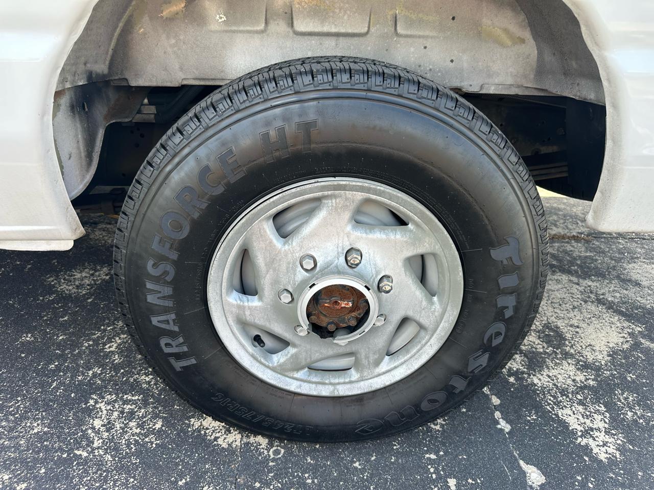 Ford Econoline E-350 XLT Super Duty Extended 2008