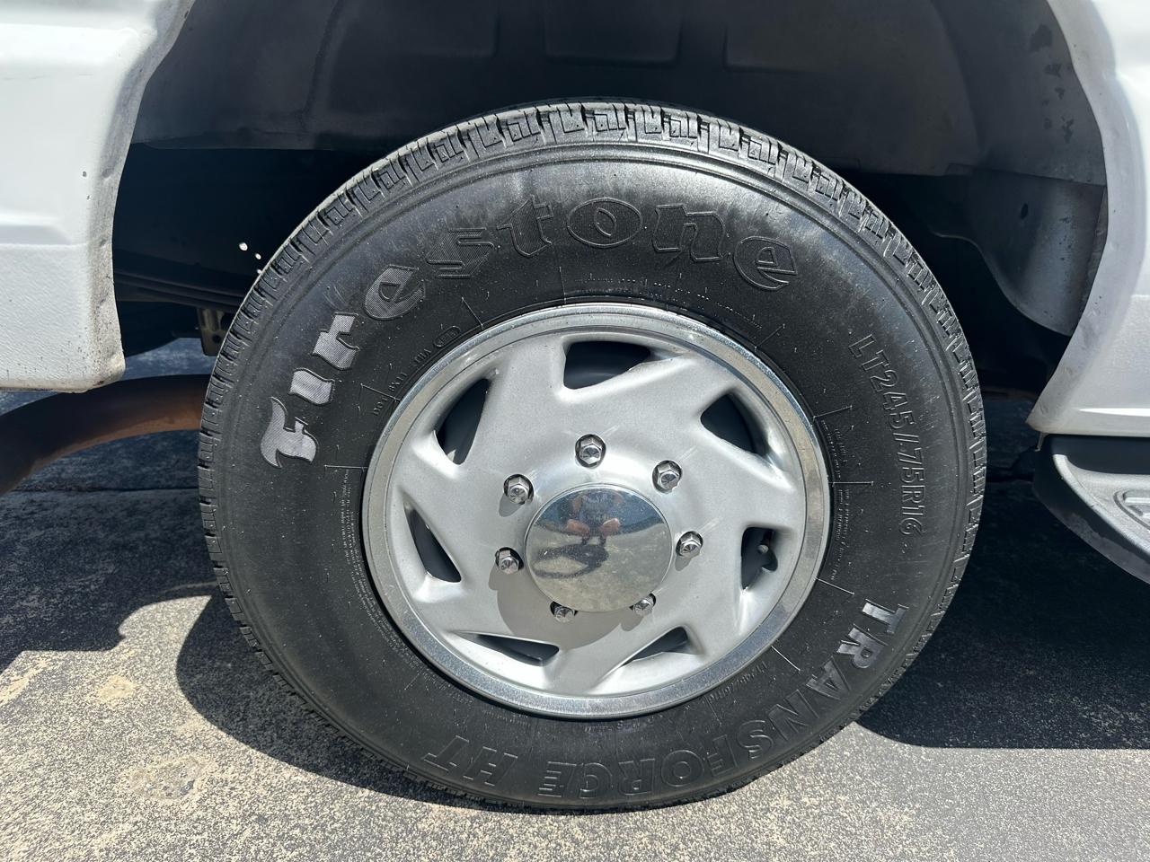 Ford Econoline E-350 XLT Super Duty Extended 2008
