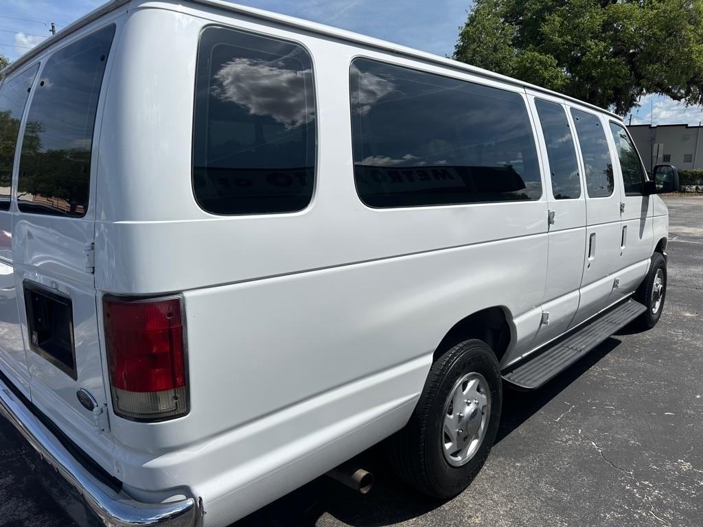 Ford Econoline E-350 XLT Super Duty Extended 2008