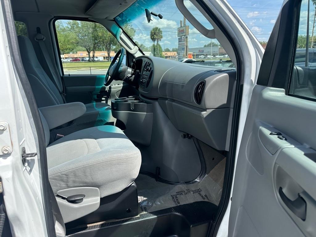 Ford Econoline E-350 XLT Super Duty Extended 2008