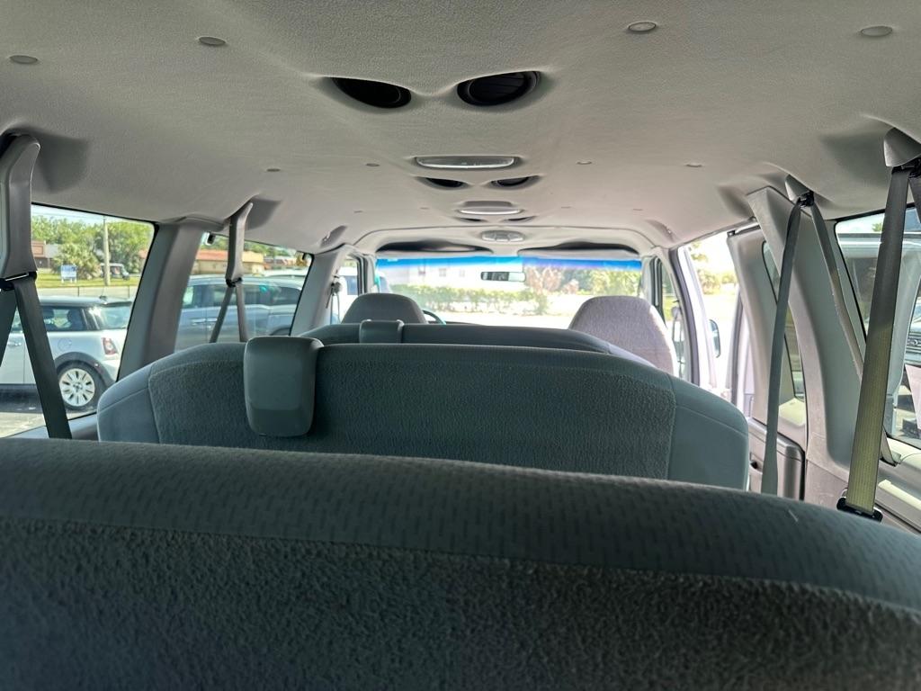 Ford Econoline E-350 XLT Super Duty Extended 2008