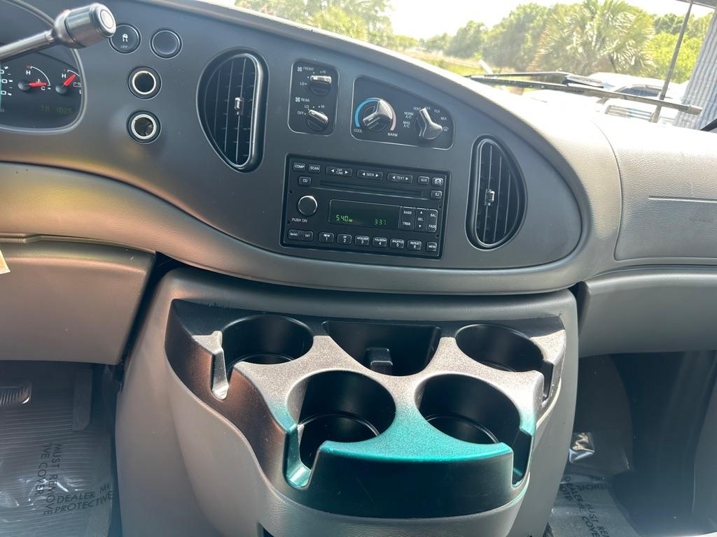 Ford Econoline E-350 XLT Super Duty Extended 2008
