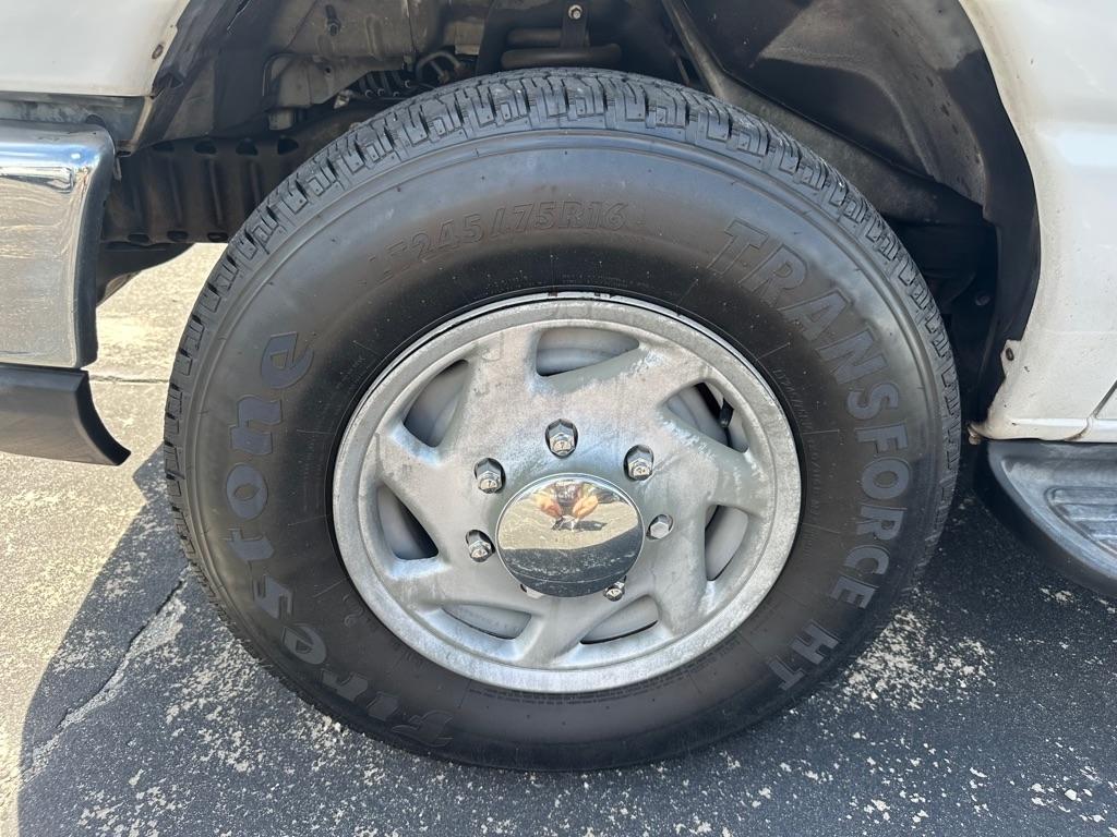Ford Econoline E-350 XLT Super Duty Extended 2008