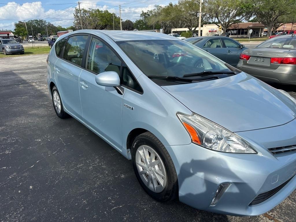 Toyota Prius V 5dr Wgn Two (Natl) 2012
