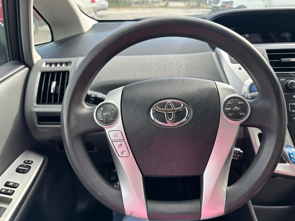 Toyota Prius V 5dr Wgn Two (Natl) 2012