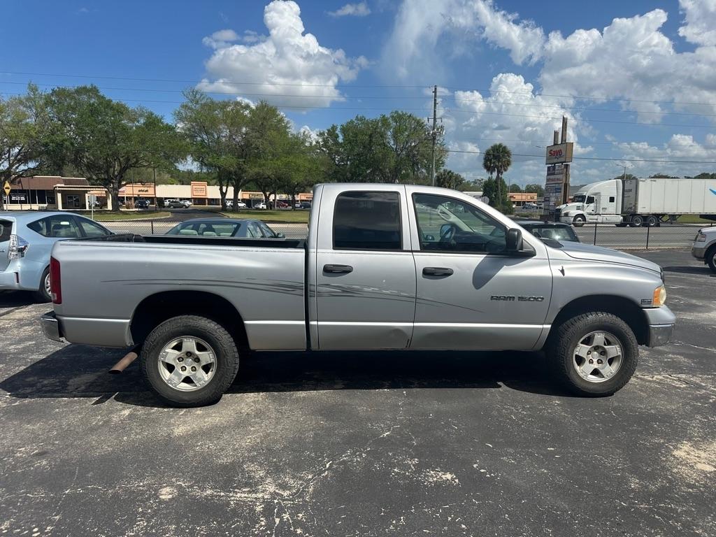 Dodge Ram 1500 4dr Quad Cab 140.5" WB 4WD SLT 2004