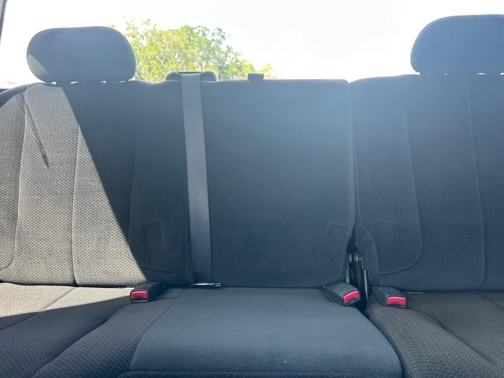 Dodge Ram 1500 4dr Quad Cab 140.5" WB 4WD SLT 2004