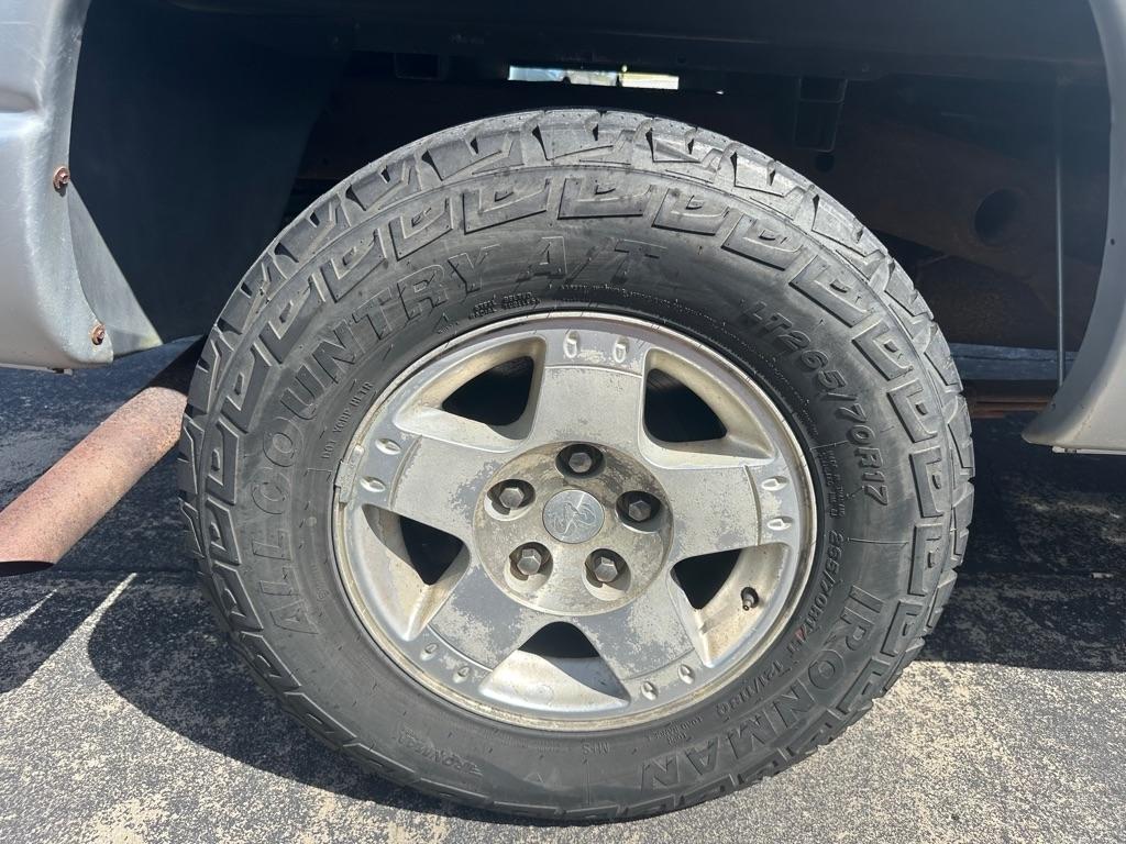 Dodge Ram 1500 4dr Quad Cab 140.5" WB 4WD SLT 2004