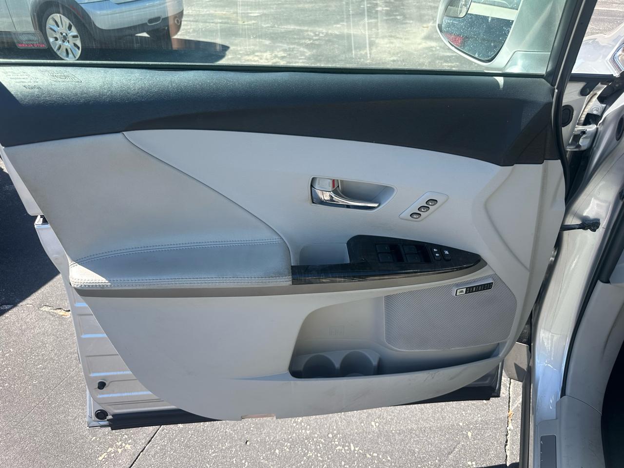 Toyota Venza 4dr Wgn V6 AWD XLE (Natl) 2014