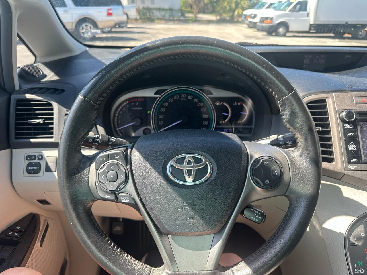 Toyota Venza 4dr Wgn V6 AWD XLE (Natl) 2014