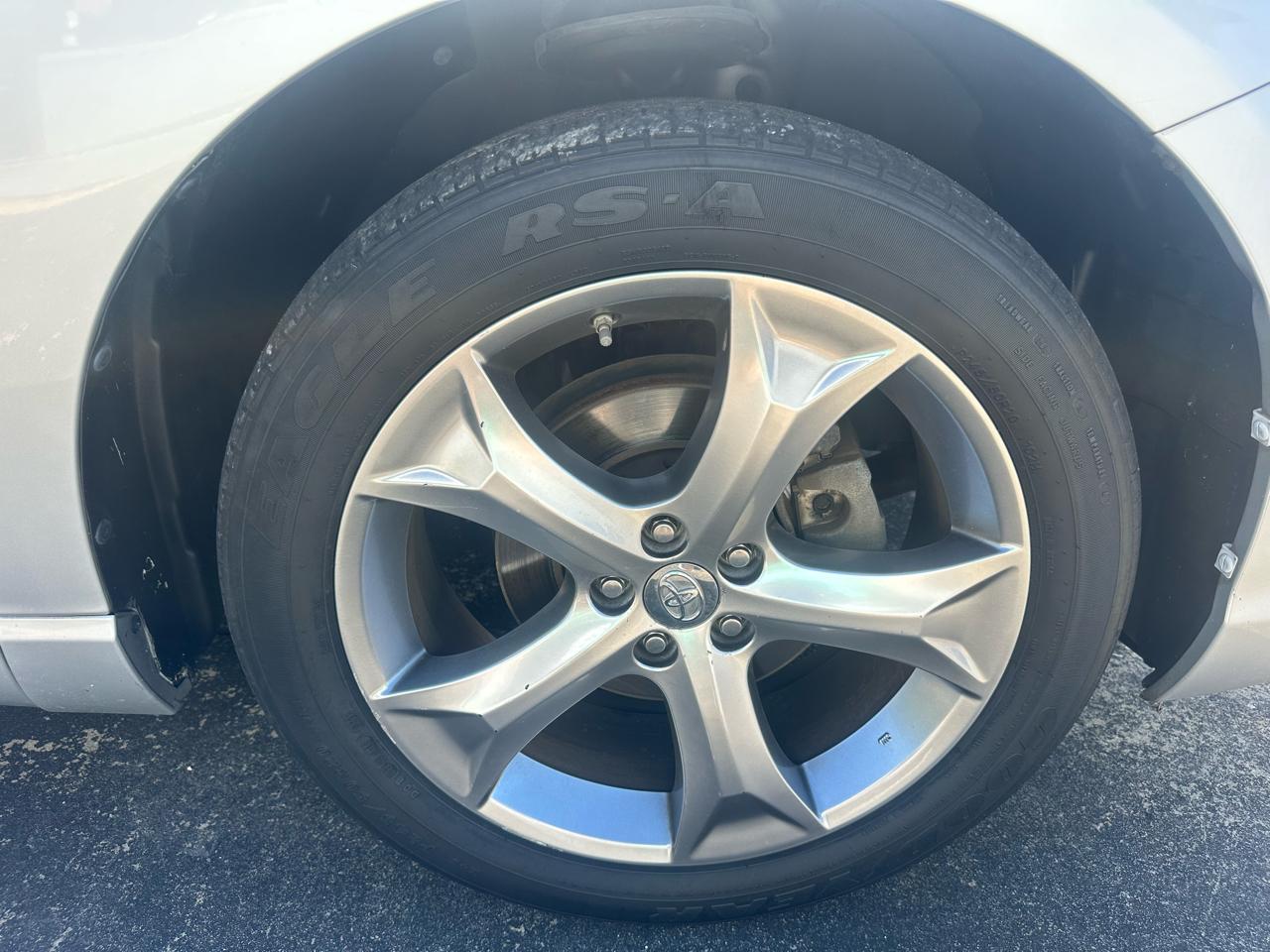 Toyota Venza 4dr Wgn V6 AWD XLE (Natl) 2014