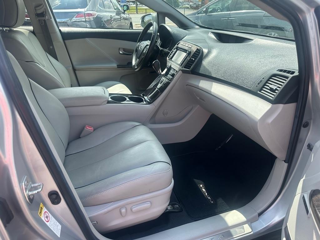 Toyota Venza 4dr Wgn V6 AWD XLE (Natl) 2014