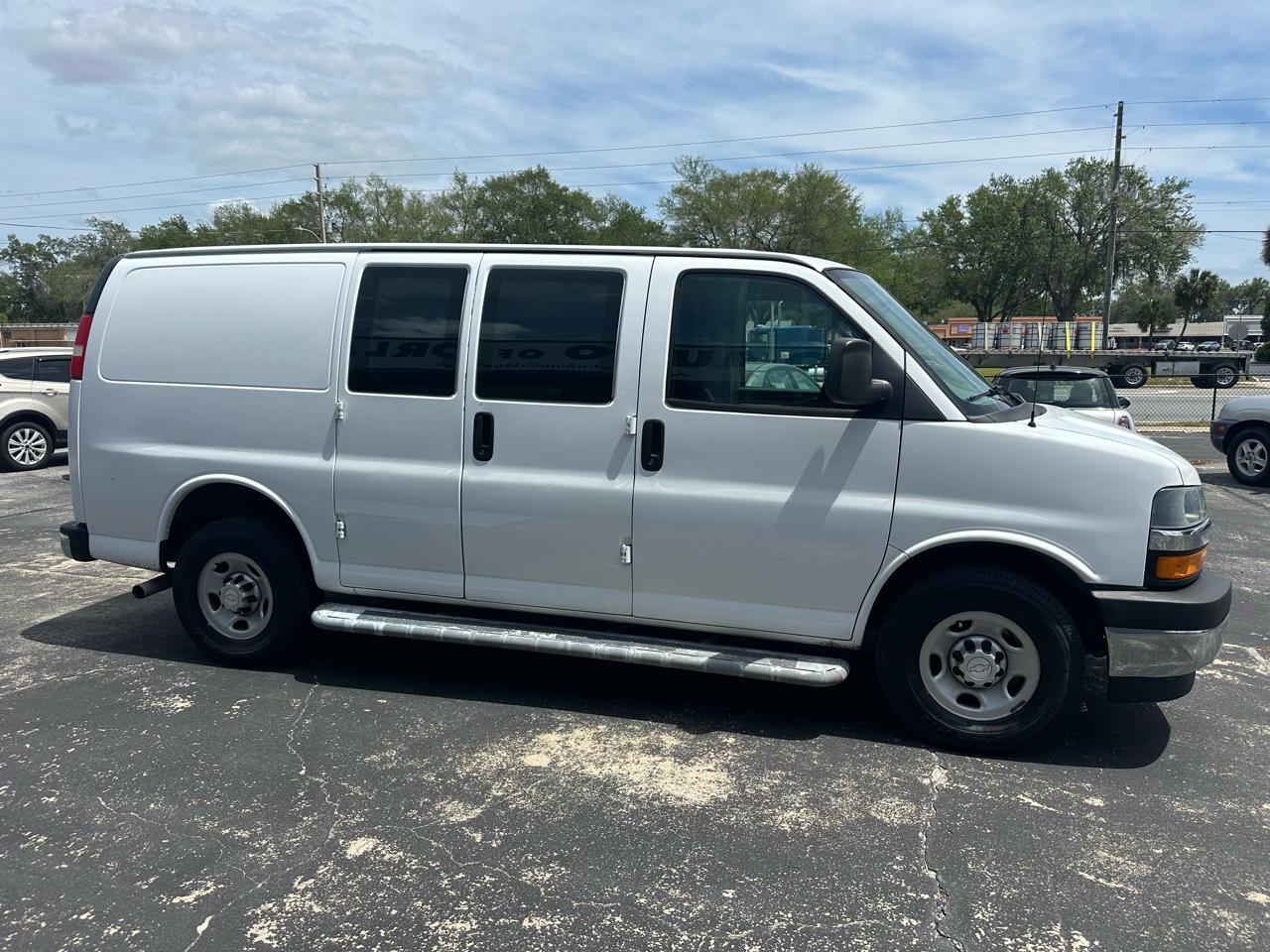 Chevrolet Express Cargo Van 2500 135" WB RWD 2018