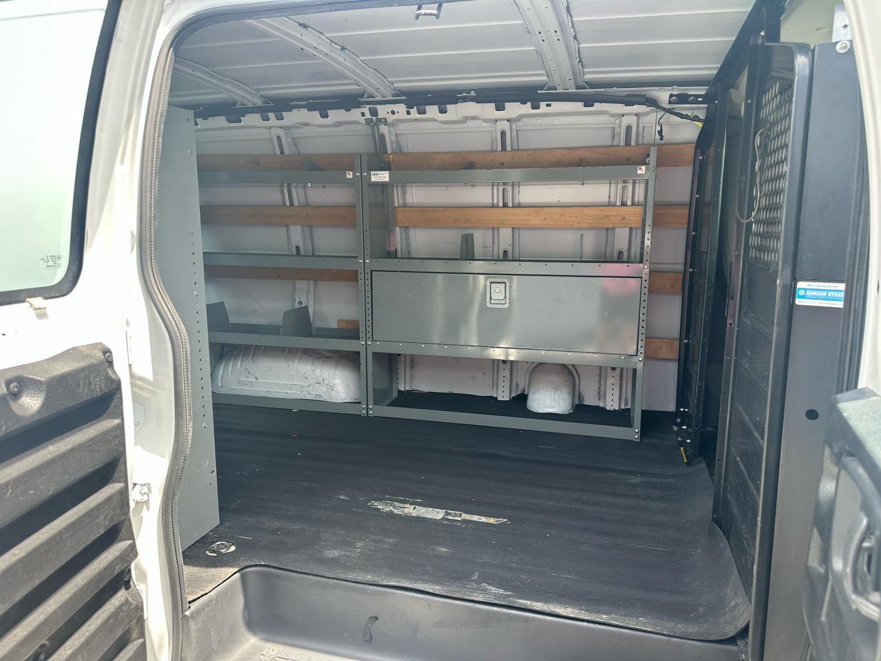 Chevrolet Express Cargo Van 2500 135" WB RWD 2018