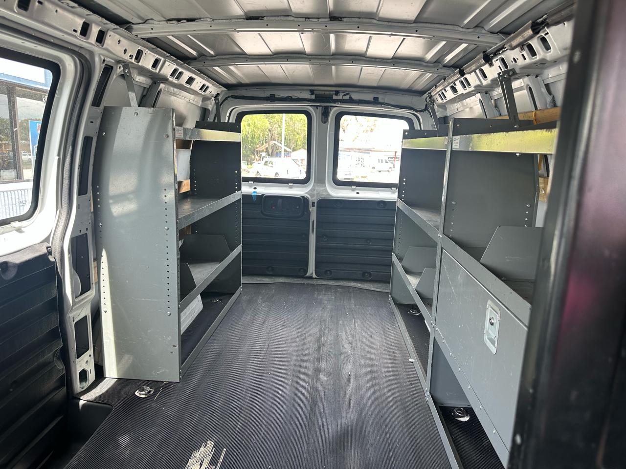 Chevrolet Express Cargo Van 2500 135" WB RWD 2018